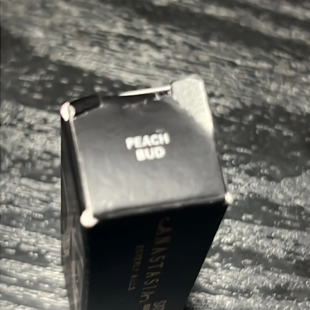 🌙💕Peach Bud Anastasia Beverly Hills Satin Lipstick